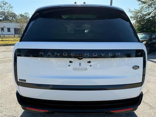 2023 Land Rover Range Rover P400 SE