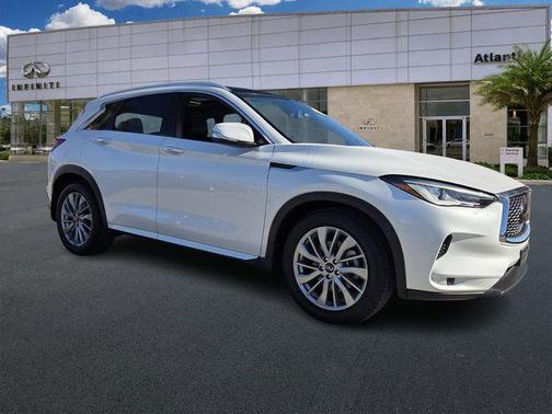 2023 INFINITI QX50 LUXE AWD