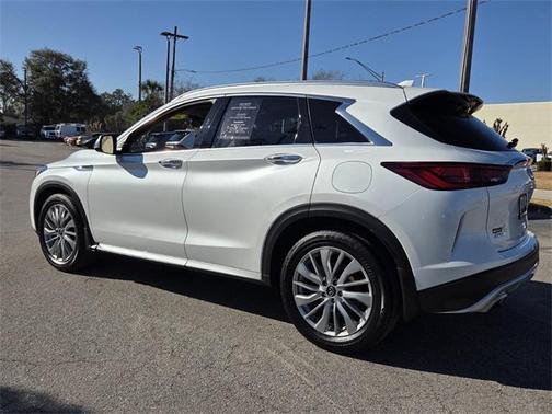 2023 INFINITI QX50 LUXE AWD