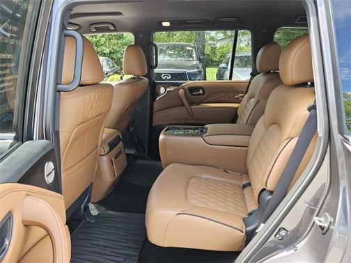 2024 INFINITI QX80 SENSORY AWD