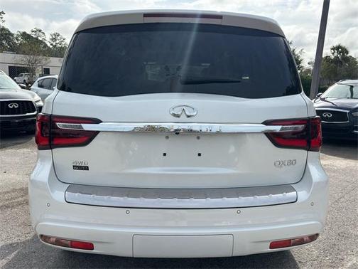 2024 INFINITI QX80 SENSORY AWD