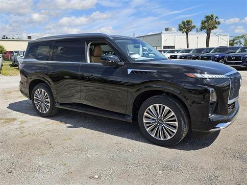2025 INFINITI QX80 Luxe