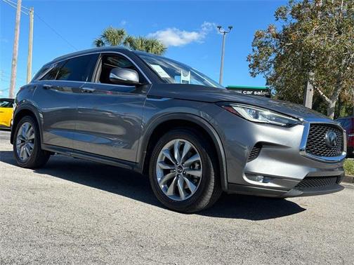 2022 INFINITI QX50 LUXE