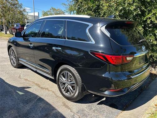 2017 INFINITI QX60 Base