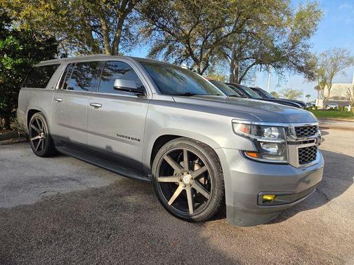2019 Chevrolet Suburban LT