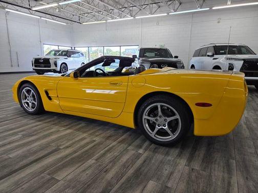Millennium Yellow 2002 Chevrolet Corvette Base