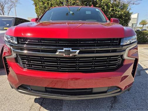 2023 Chevrolet Suburban RST