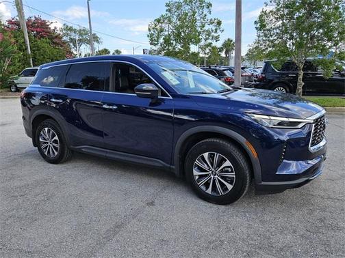 2022 INFINITI QX60 Pure