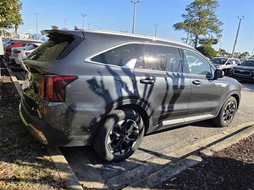 2024 Kia Sorento S