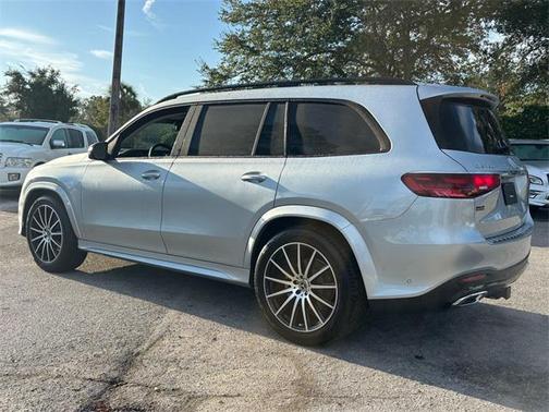 2025 Mercedes-Benz GLS 450 4MATIC