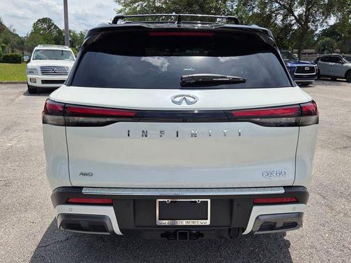 Majestic White/Black Obsidian 2023 INFINITI QX60 AUTOGRAPH