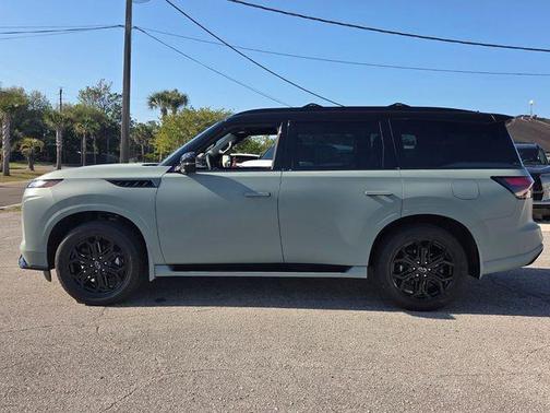 Dynamic Metal 2026 INFINITI QX80 SPORT AWD