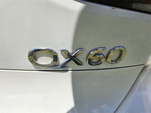 2017 INFINITI QX60 Base