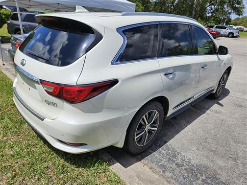 2017 INFINITI QX60 Base