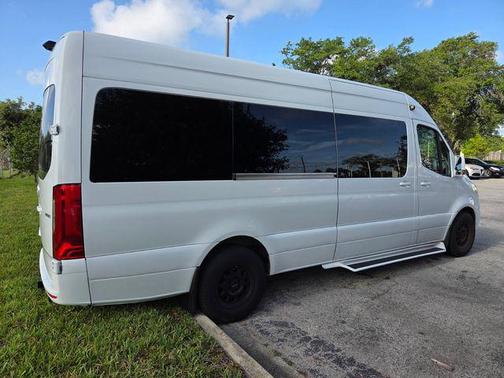 Arctic White 2023 Mercedes-Benz Sprinter 2500 High Roof