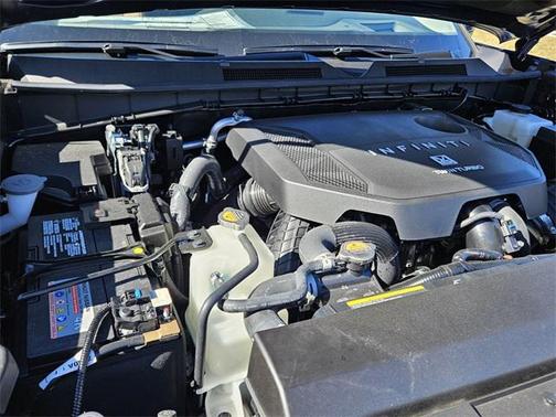 2025 INFINITI QX80 Luxe