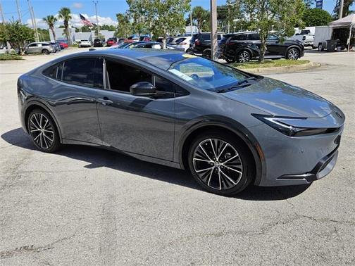 2024 Toyota Prius XLE
