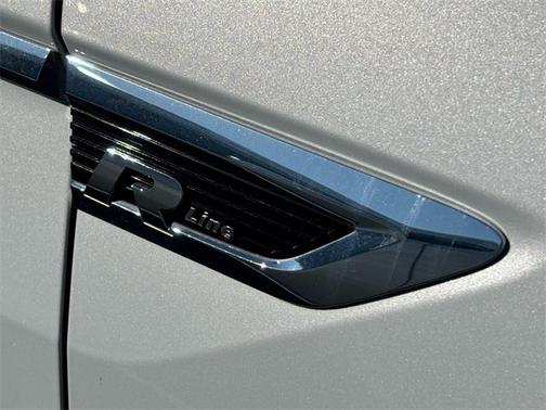 2018 Volkswagen Tiguan 2.0T SEL