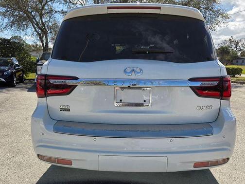 2023 INFINITI QX80 SENSORY AWD