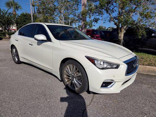 Majestic White 2023 INFINITI Q50 3.0t LUXE