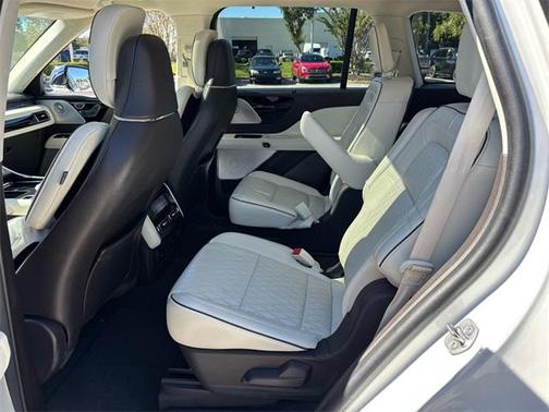 2022 Lincoln Aviator Black Label AWD