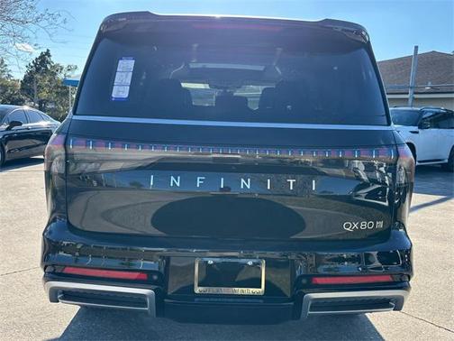 2026 INFINITI QX80 Luxe