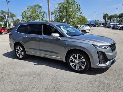 2023 Cadillac XT6 Premium Luxury FWD