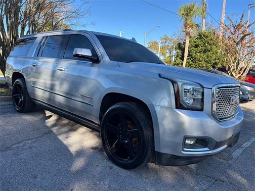 2017 GMC Yukon XL Denali
