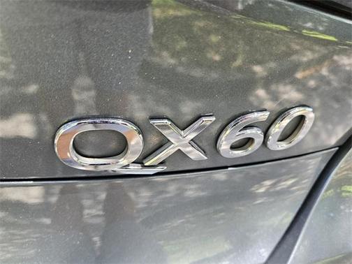 2016 INFINITI QX60 Base