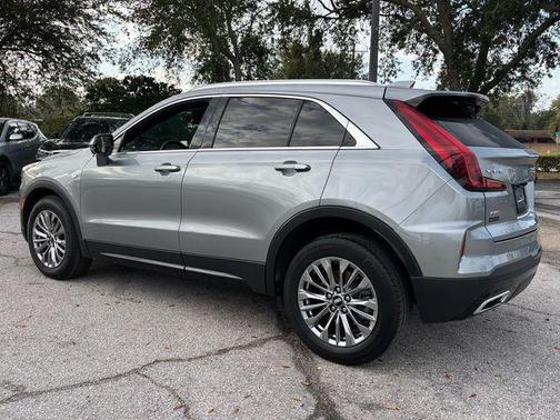 2025 Cadillac XT4 Premium Luxury