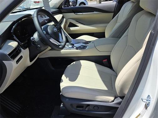 2025 INFINITI QX60 SENSORY