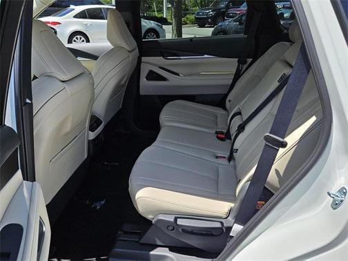 2025 INFINITI QX60 SENSORY