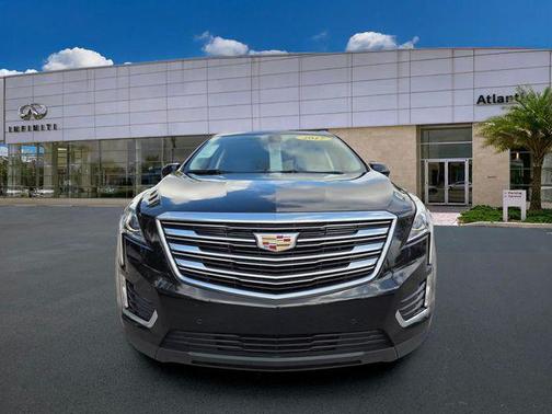 Stellar Black Metallic 2017 Cadillac XT5 Luxury