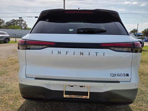 Radiant White/Black Obsidian 2027 INFINITI QX60 SPORT AWD