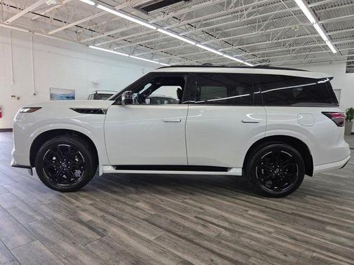 Radiant White 2026 INFINITI QX80 SPORT AWD