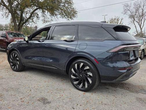 2024 Lincoln Nautilus Reserve