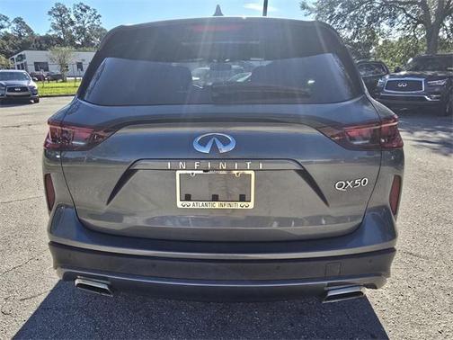 2022 INFINITI QX50 LUXE
