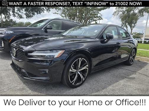2024 Volvo S60 B5 Plus Dark Theme