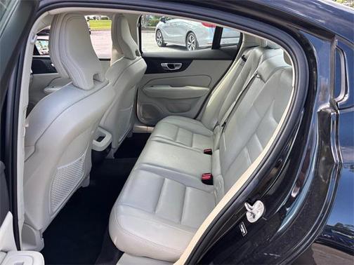 2024 Volvo S60 B5 Plus Dark Theme
