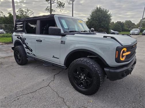 2022 Ford Bronco Black Diamond