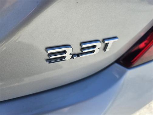 2018 Genesis G90 Premium