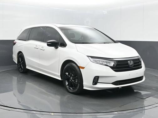 2023 Honda Odyssey 