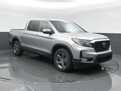 Lunar Silver Metallic 2023 Honda Ridgeline