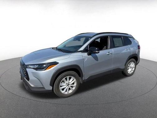 2025 Toyota Corolla Cross LE