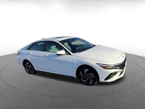 2025 Hyundai ELANTRA HEV Limited