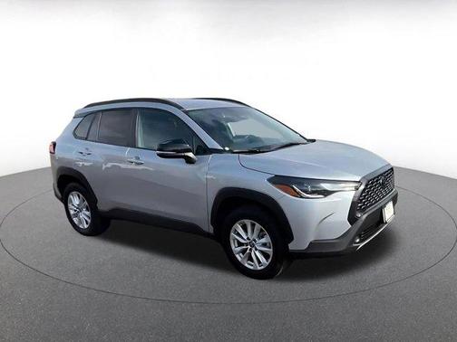 2025 Toyota Corolla Cross LE