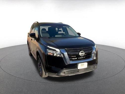 2025 Nissan Pathfinder SV 4WD