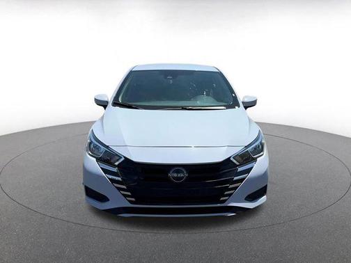 2024 Nissan Versa 1.6 SV