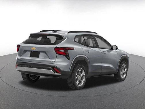Sterling Gray Metallic 2025 Chevrolet Trax LT