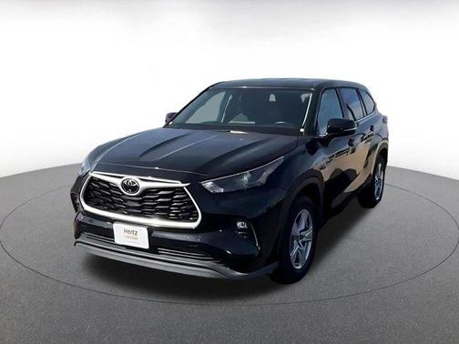 2025 Toyota Highlander LE